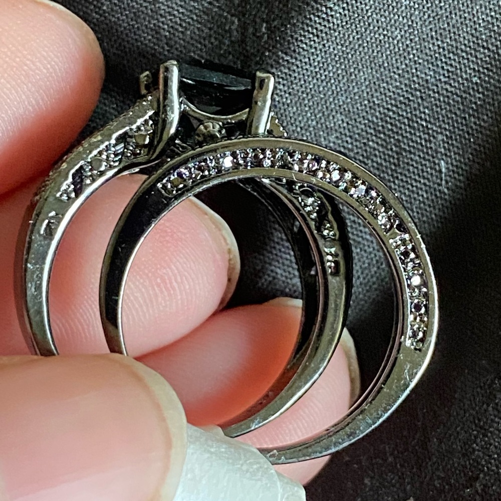 HP💎Black Sapphire 14KT Black Gold Filled Ring Set - Picture 13 of 15